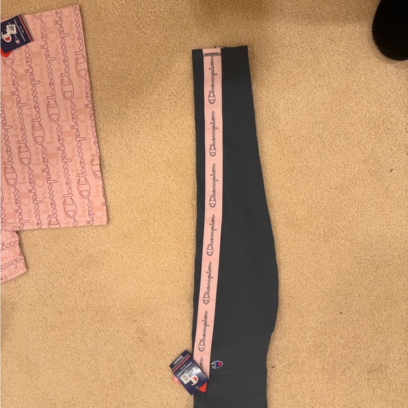Champion leggings and T-shirt - Picture 5 of 8